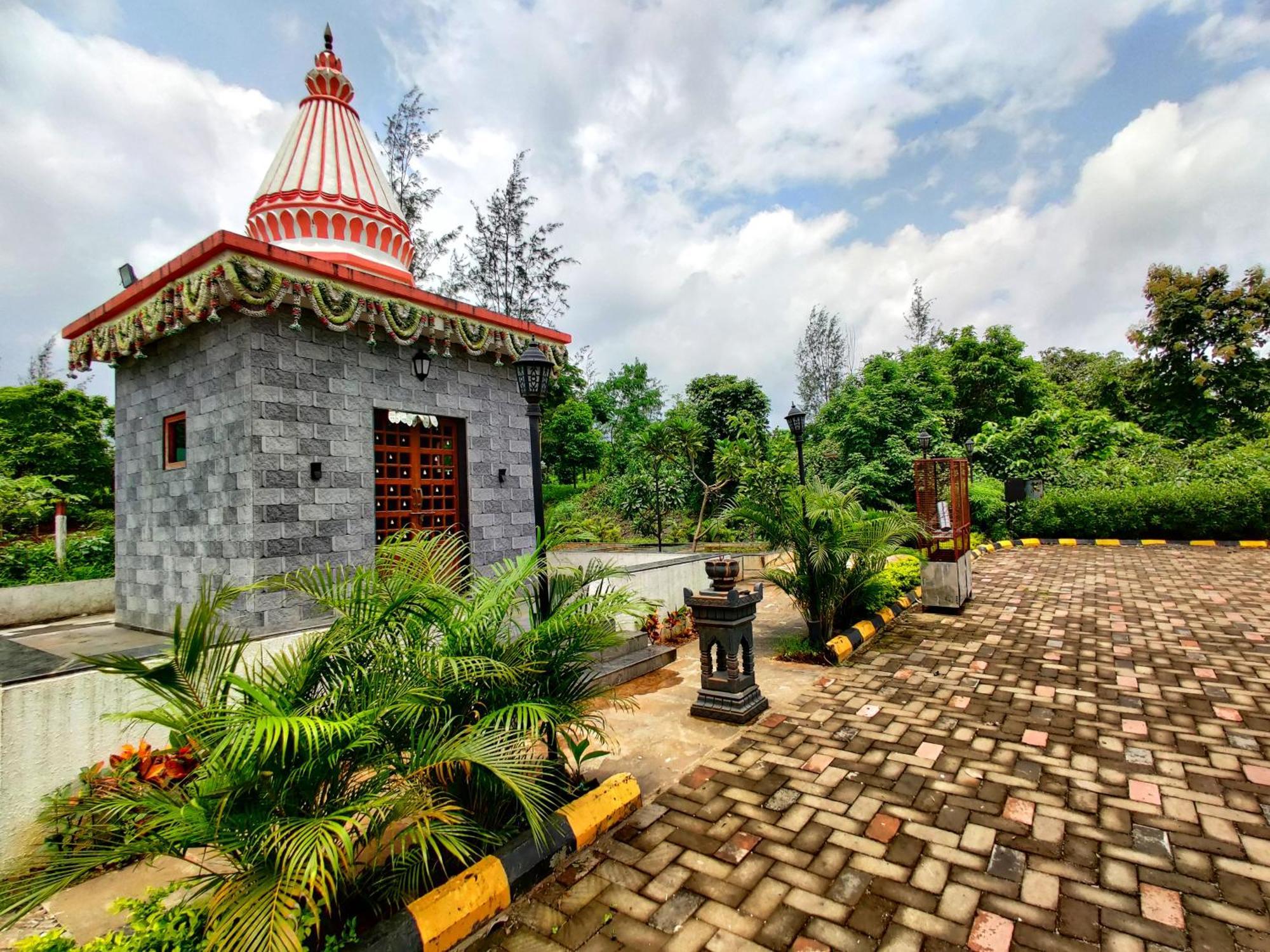 Pushpam Sanskruti Resort Karjat - A Pure Veg Resort Dhamni Екстер'єр фото